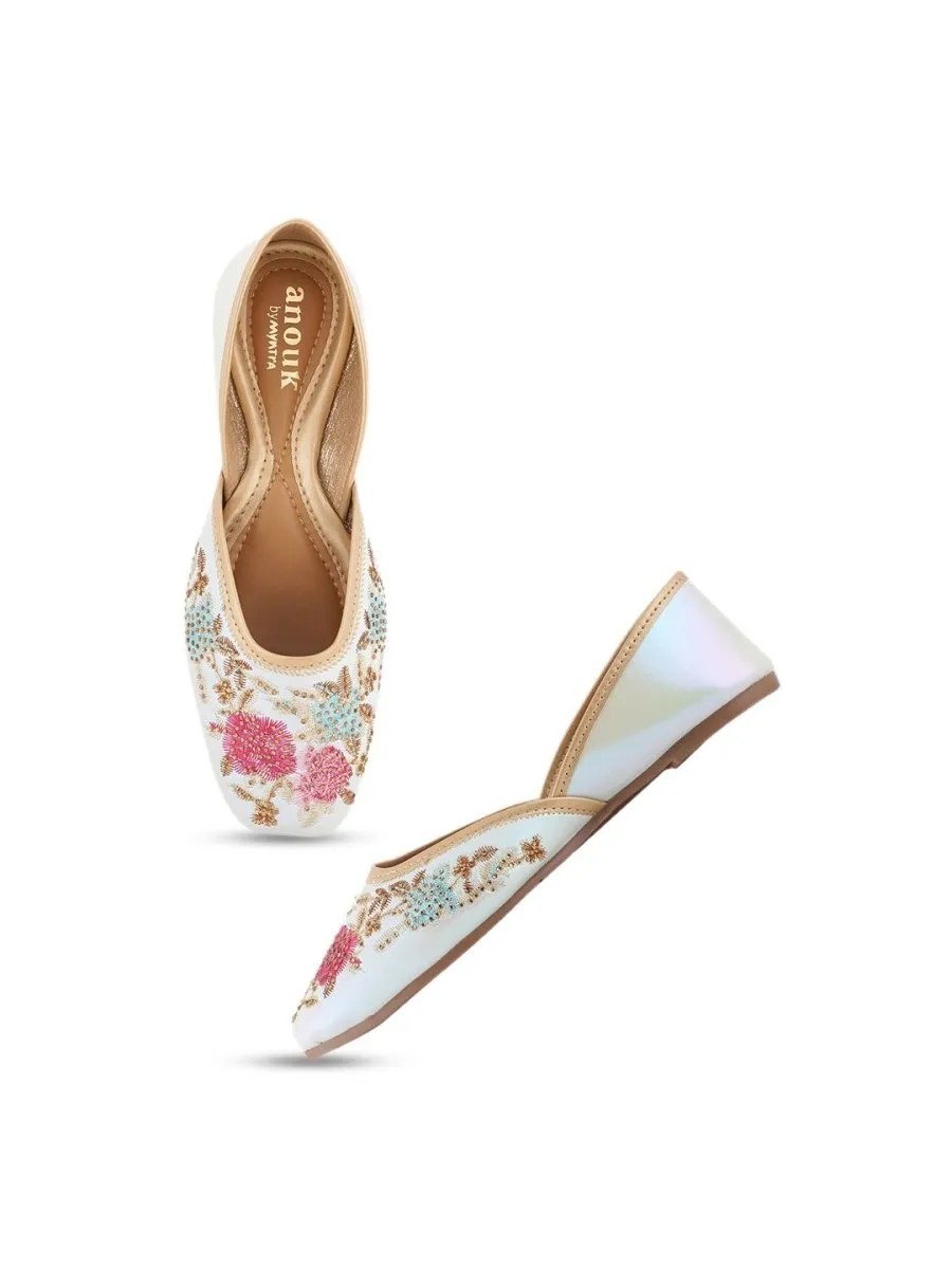 Anouk Women Embellished Mojaris Flats